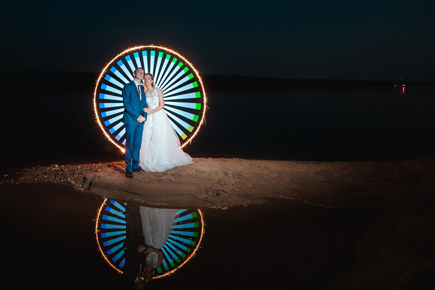 Ночная свадебная фотосессия на Каме LightPainting Magilight Юрий Князев