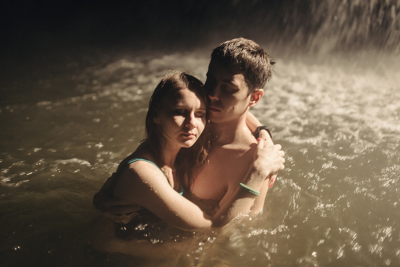 LoveStory Данил и Настя Водопад Ижевск ночью фотограф Юрий Князев